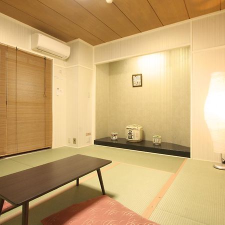 Toyotaya Hostel Нішіномія Екстер'єр фото
