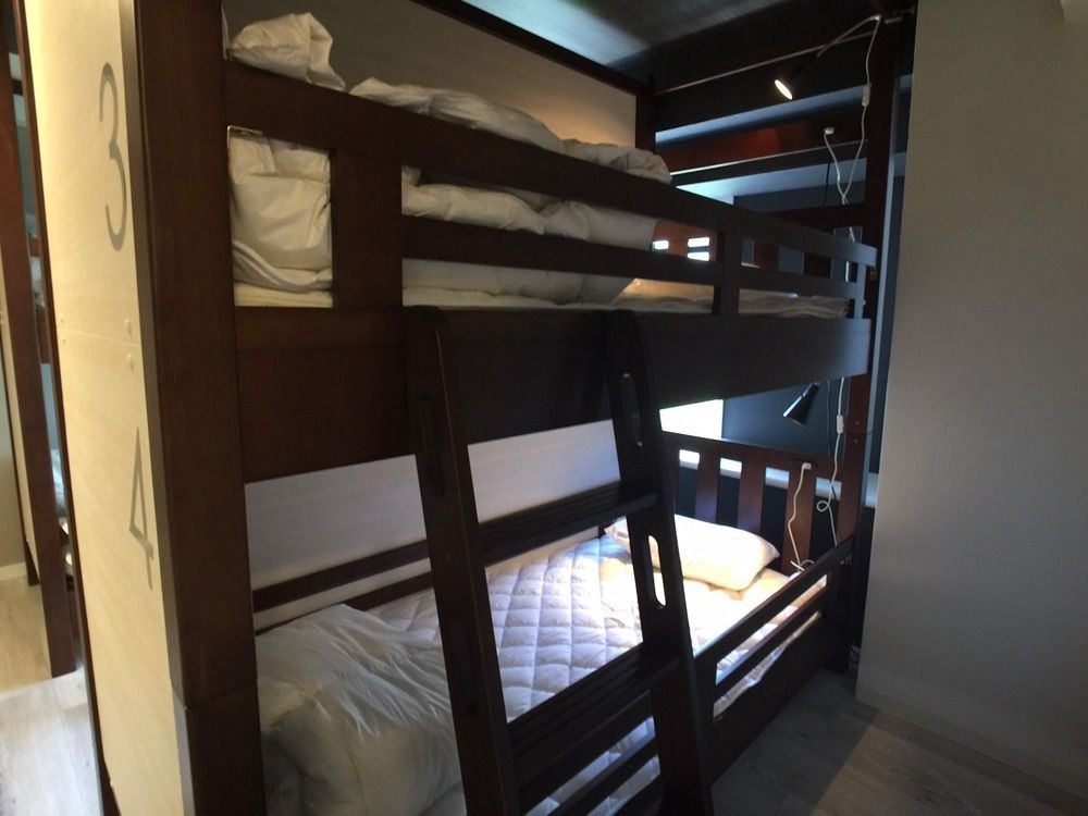 Toyotaya Hostel Нішіномія Екстер'єр фото