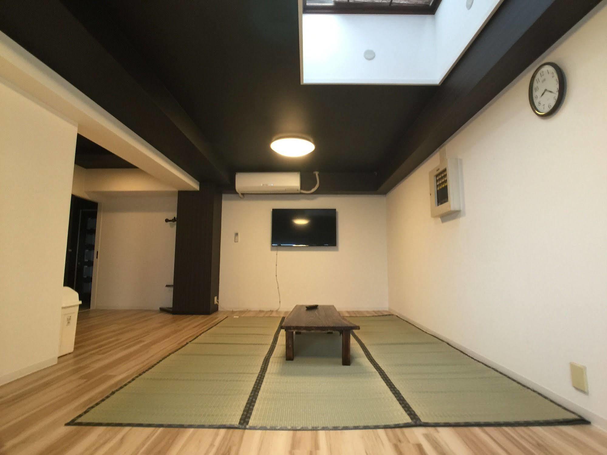 Toyotaya Hostel Нішіномія Екстер'єр фото